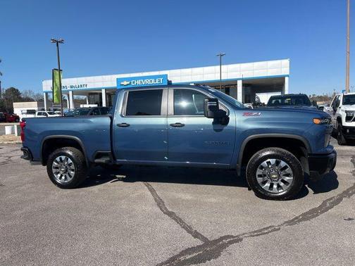 2026 Chevrolet Silverado 2500 Custom