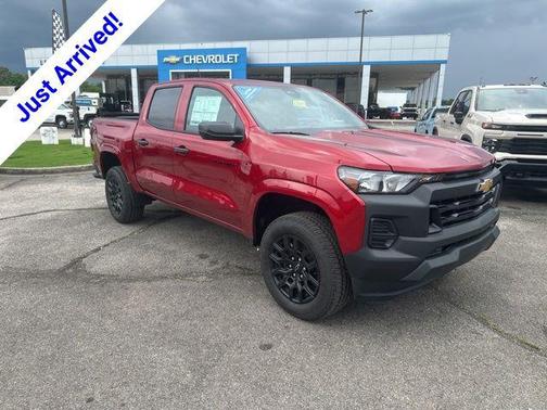Radiant Red Tintcoat 2026 Chevrolet Colorado WT
