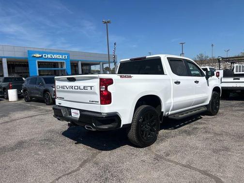 2023 Chevrolet Silverado 1500 Custom Trail Boss
