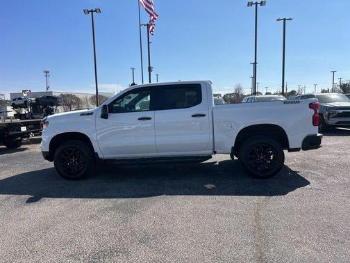 2023 Chevrolet Silverado 1500 Custom Trail Boss