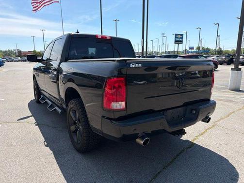 Brilliant Black Crystal Pearlcoat 2018 RAM 1500 Big Horn