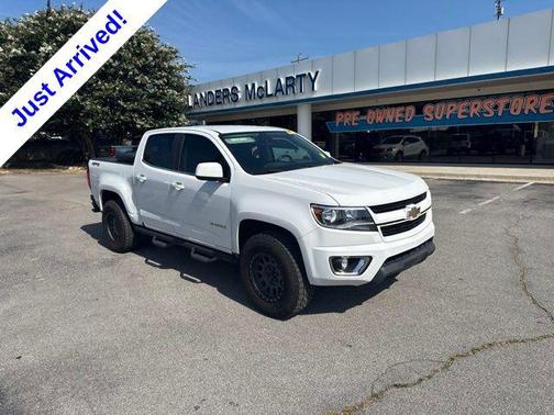Summit White 2019 Chevrolet Colorado LT