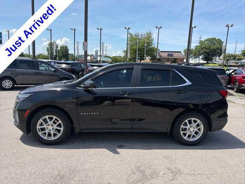 Mosaic Black Metallic 2022 Chevrolet Equinox 1LT