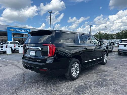 2021 GMC Yukon XL SLT