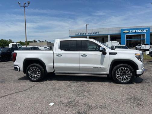 White Frost Tricoat 2023 GMC Sierra 1500 Denali Ultimate