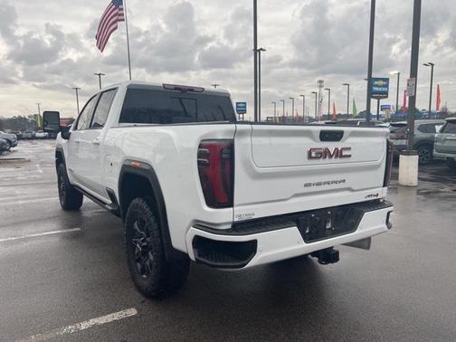 2024 GMC Sierra 2500 AT4