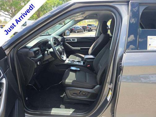 CARBONIZED GRAY METALLIC 2023 Ford Explorer XLT