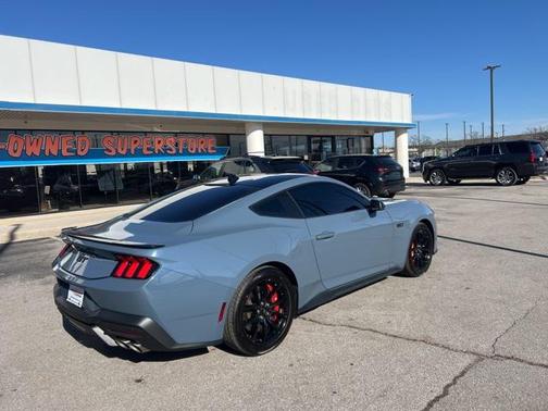 2024 Ford Mustang GT Premium