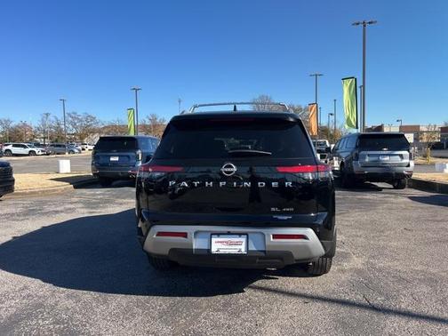 2024 Nissan Pathfinder SL 4WD