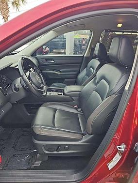 2022 Nissan Pathfinder SL 4WD