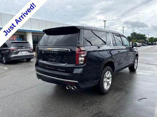 Dark Ash Metallic 2023 Chevrolet Suburban Premier