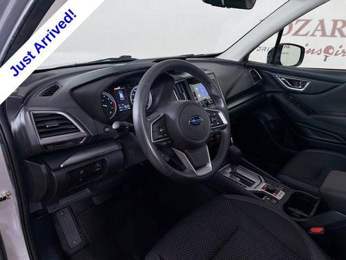 Ice Silver Metallic 2023 Subaru Forester Premium