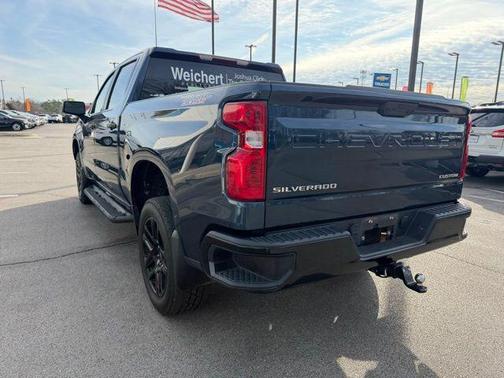 2022 Chevrolet Silverado 1500 Custom Trail Boss
