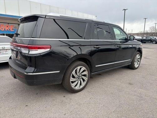 2022 Lincoln Navigator Reserve