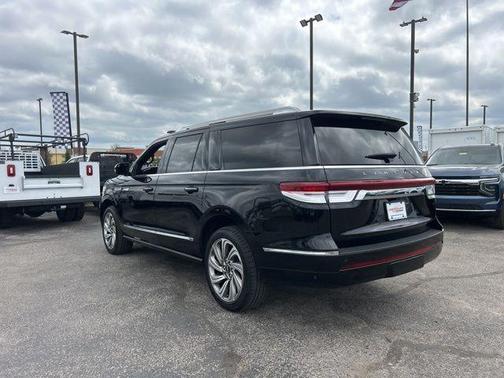 2022 Lincoln Navigator Reserve