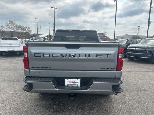 2025 Chevrolet Silverado 1500 Custom