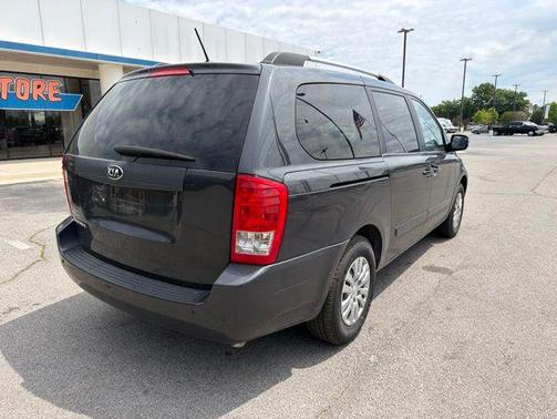 Platinum Graphite 2014 Kia Sedona LX