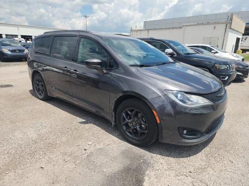 2019 Chrysler Pacifica Touring-L Plus
