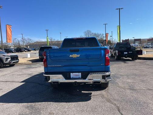 2024 Chevrolet Silverado 1500 LT