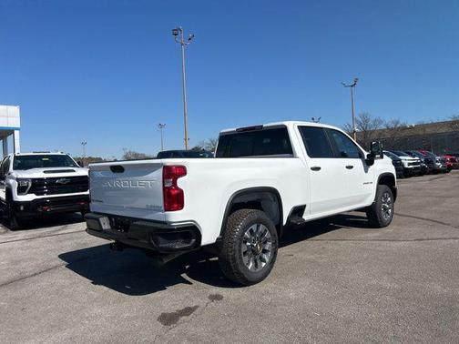 2026 Chevrolet Silverado 2500 Custom