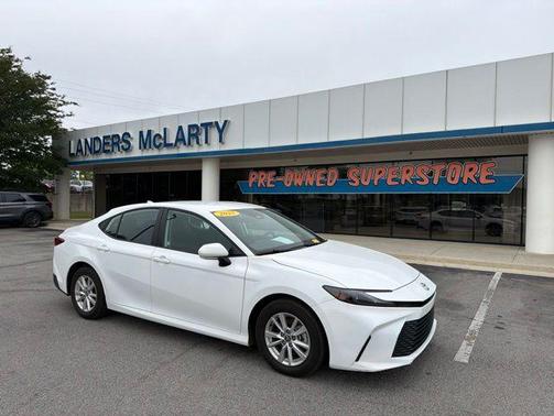Ice Cap 2025 Toyota Camry LE
