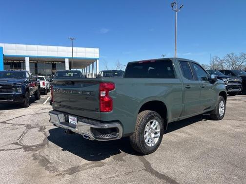 2025 Chevrolet Silverado 1500 LT