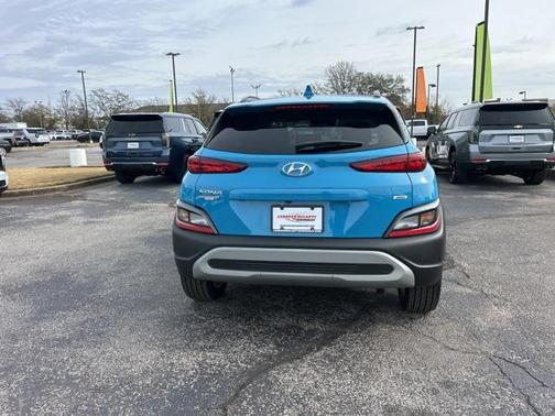 2023 Hyundai KONA SEL