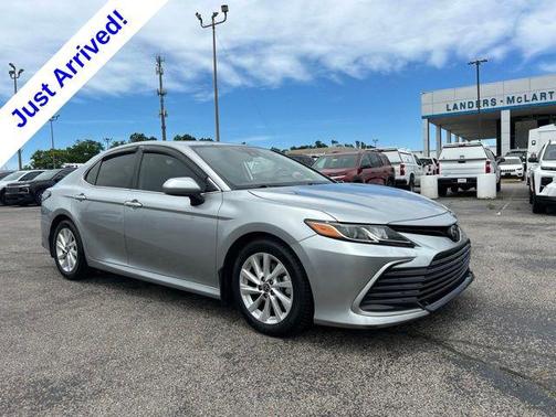 Celestial Silver Metallic 2022 Toyota Camry LE