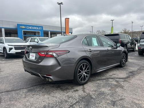 2024 Toyota Camry SE