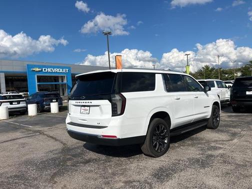 2026 Chevrolet Suburban LT