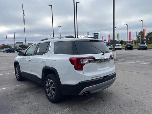 2023 GMC Acadia FWD SLT