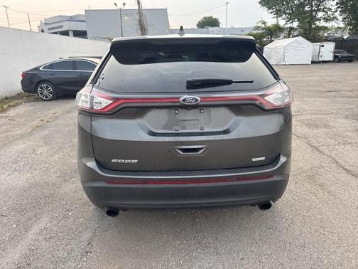 2016 Ford Edge SE