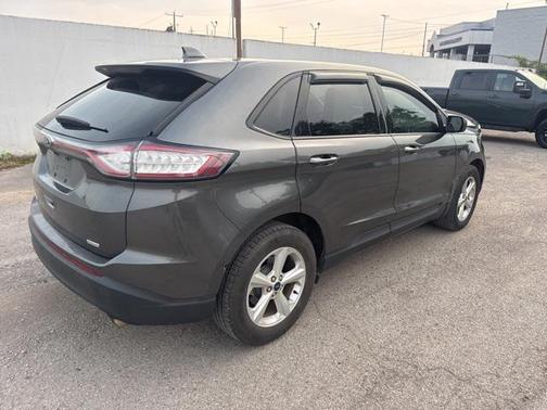 2016 Ford Edge SE