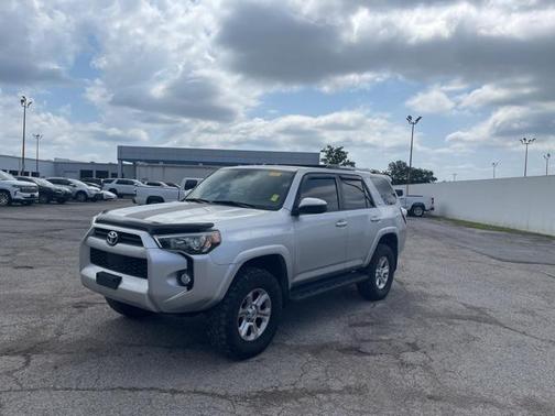 2020 Toyota 4Runner SR5