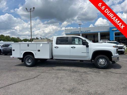 Summit White 2026 Chevrolet Silverado 3500 WT