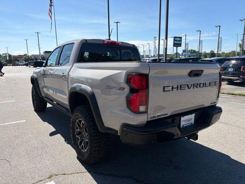 White Sands 2026 Chevrolet Colorado ZR2