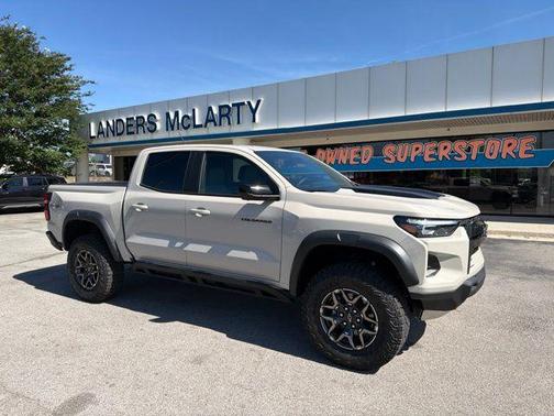 White Sands 2026 Chevrolet Colorado ZR2