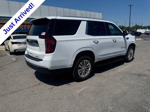 Summit White 2023 GMC Yukon SLT