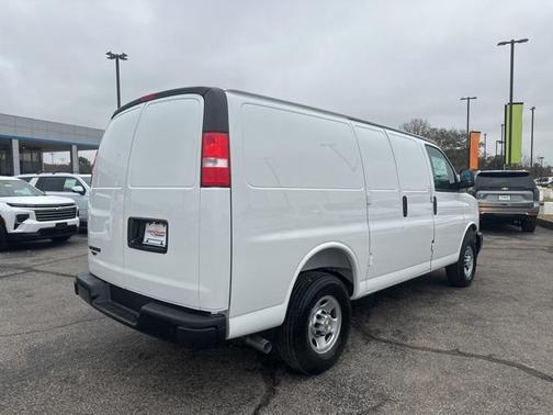 2025 Chevrolet Express 2500 RWD 2500 Regular Wheelbase WT