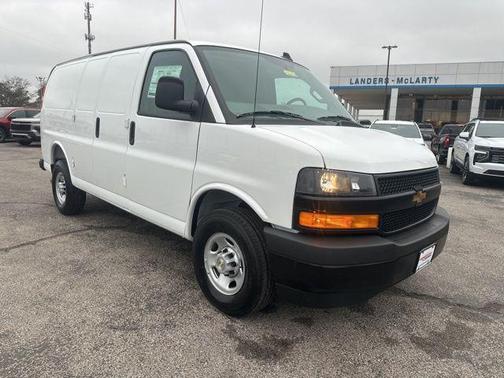2025 Chevrolet Express 2500 RWD 2500 Regular Wheelbase WT