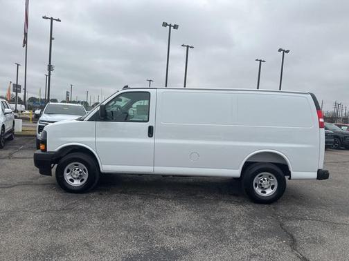 2025 Chevrolet Express 2500 RWD 2500 Regular Wheelbase WT