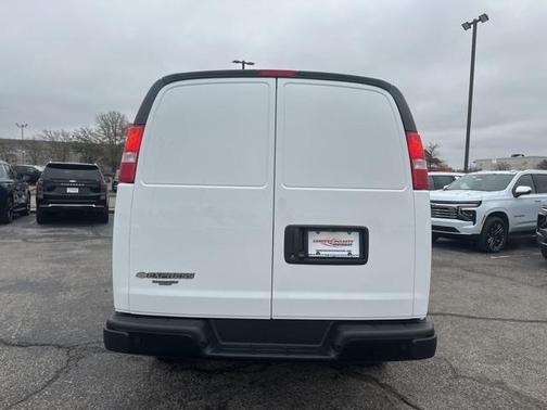 2025 Chevrolet Express 2500 RWD 2500 Regular Wheelbase WT