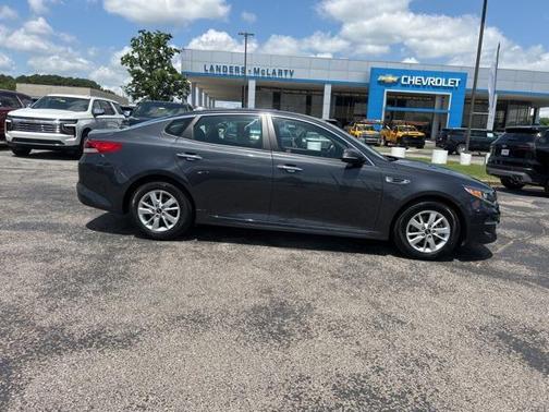 2017 Kia Optima LX