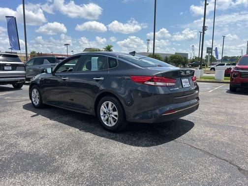 2017 Kia Optima LX