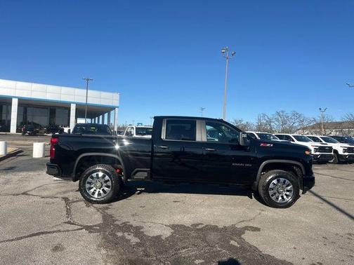 2026 Chevrolet Silverado 2500 Custom