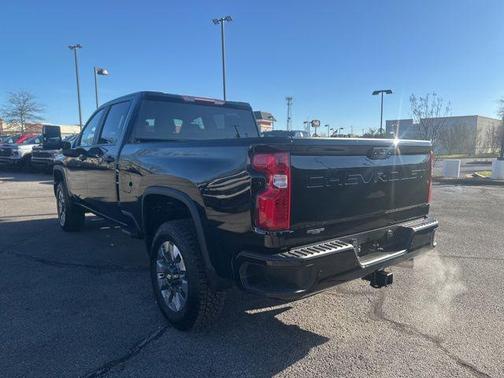 2026 Chevrolet Silverado 2500 Custom