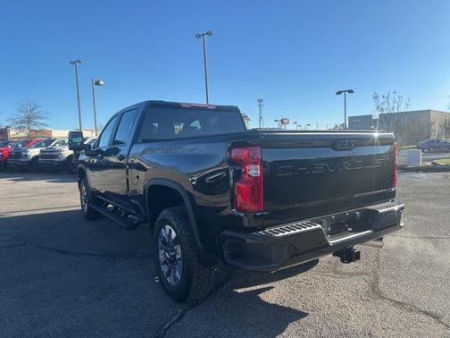 2026 Chevrolet Silverado 2500 Custom