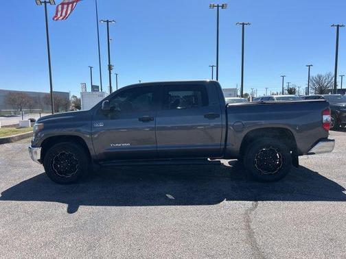 2018 Toyota Tundra SR5