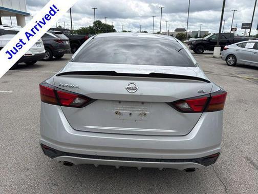 Brilliant Silver Metallic 2019 Nissan Altima 2.5 SL