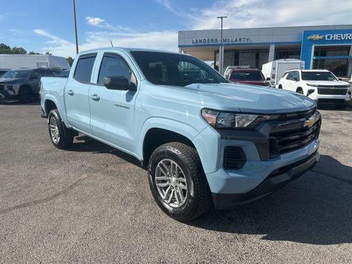 Snowdrift Metallic 2025 Chevrolet Colorado LT